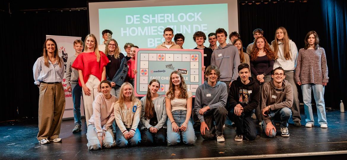 Flemish students prove their factcheckskills during the event